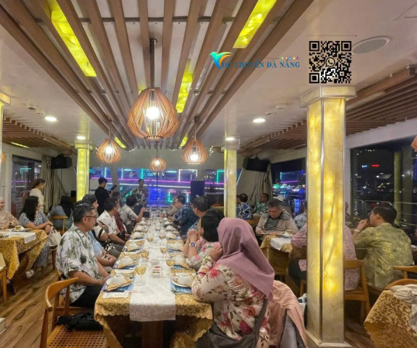 Da Nang Dinner Cruise Tour