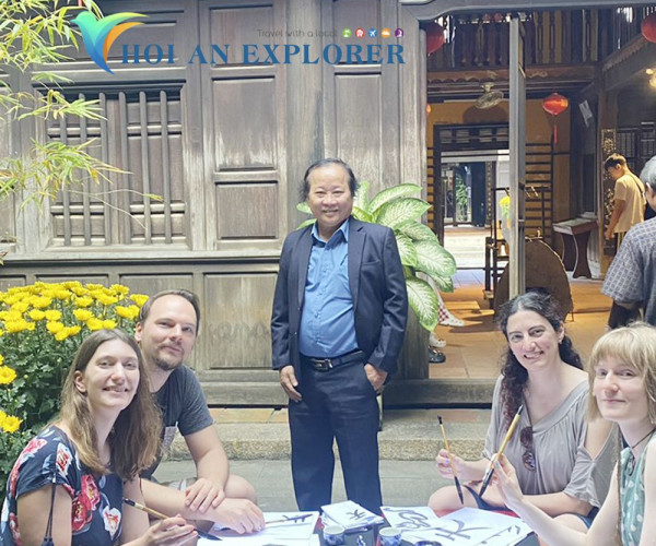 Hoi An Calligraphy Learning Class Vietnam